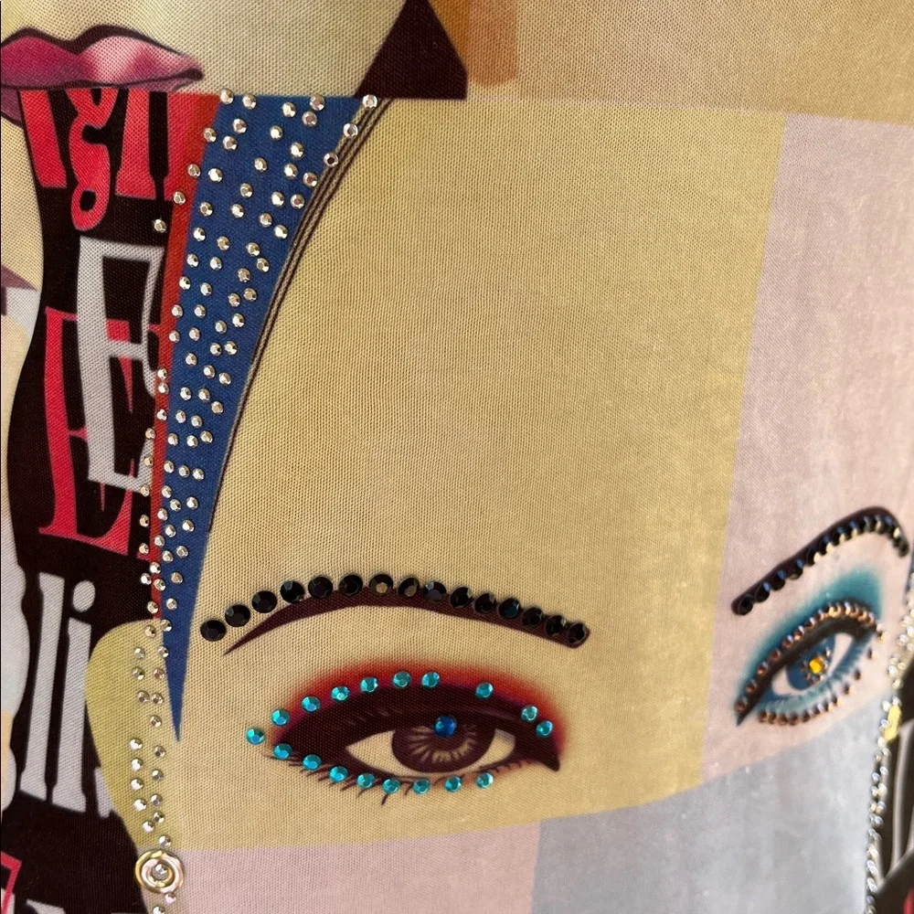 Eye catching stretch knit top - Picture 2 of 6